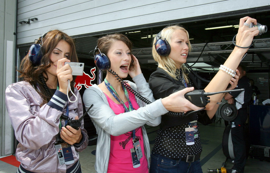 GIRLS